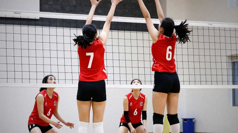Bóng chuyền nữ Việt Nam: khoảng trống 2,4 mét và những điểm số bị đánh rơi
