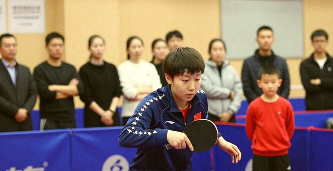 Tolmacheva vô địch U15 nữ châu Âu 2026: ba tay vợt đồng hạng 8-1 và khoảng cách hai điểm