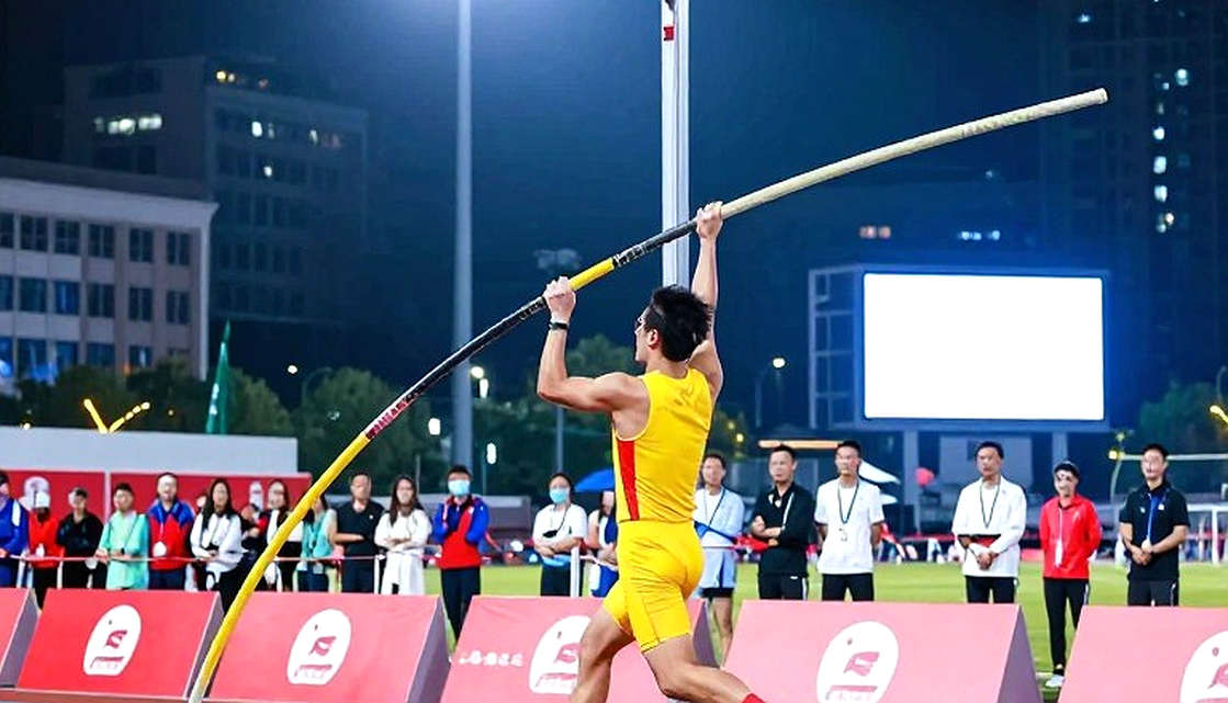Amy Hunt ghi 22.16 giây ở Diamond League Brussels, khẳng định phong độ mạnh mẽ sau bốn chức vô địch châu Âu
