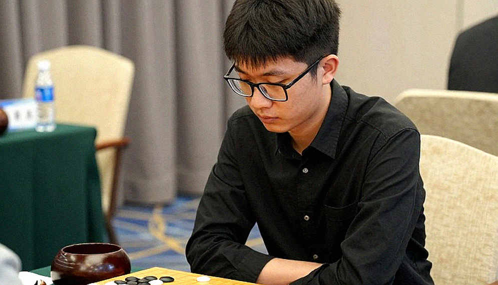 Đòn Ưu Thế Từ Nước Cờ Thứ Hai: Cánh Cửa Bất Ngờ Của Gambit Voi