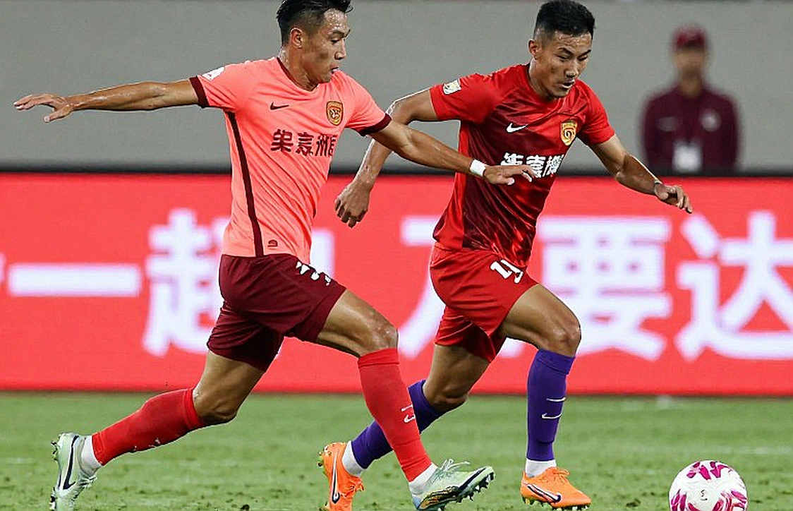Cú quét ba giải của Ninh Bình và khoảng trống dữ liệu mà V.League để lại